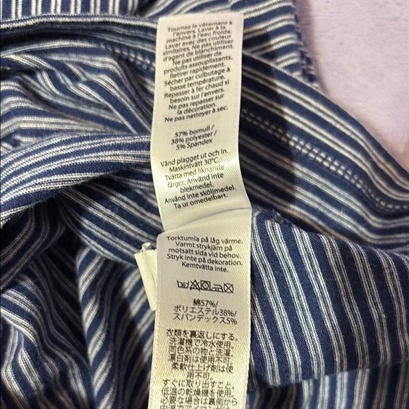 Vineyard Vines Navy and White Striped Hooded Shirt - Picture 5 of 5